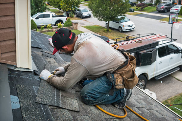 Professional Flat Roof Repair technician working in Atkinson, IL
